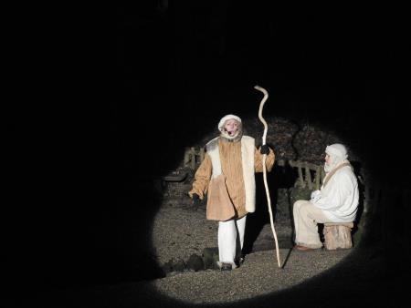 Utrinki iz druge uprizoritve predstave Božična noč, odigrane 5.1.2019 32